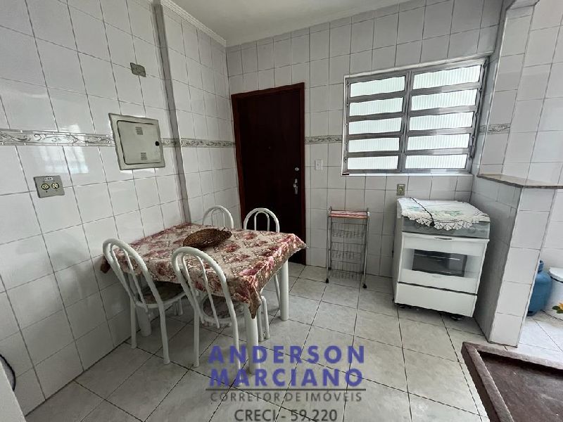 Apartamento central 2 dormitórios (1 suíte)