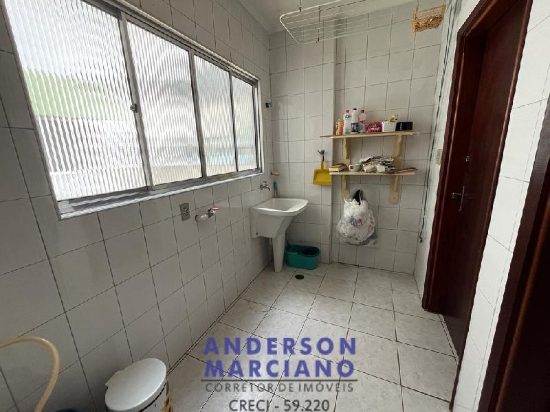 Apartamento central 2 dormitórios (1 suíte)