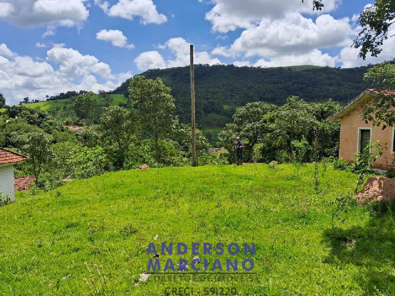 Sítio na região de serra negra lindoia para pousada ou moradia 