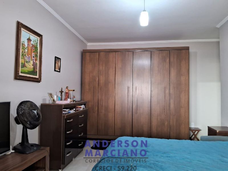 Belíssima residência com alto padrão de acabamento!