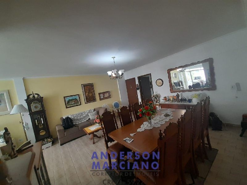 Oportunidade no Centro! Apartamento com 3 Dormitórios + Garagem