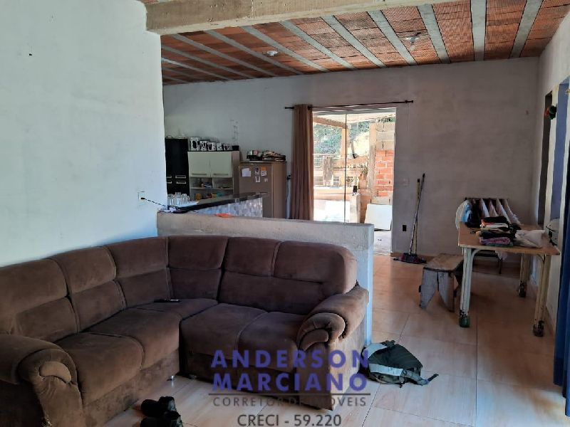 Negócio e Oportunidade – Terreno com 3 casas no Bairro Alto das Palmeiras – Serra Negra/SP