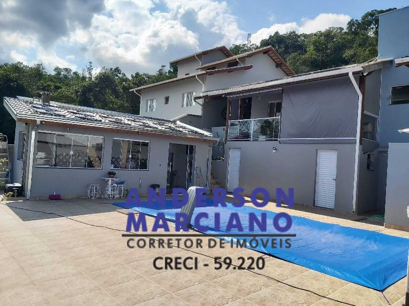 Venda – Linda Casa em Serra Negra – Bairro Nobre Suíça Park