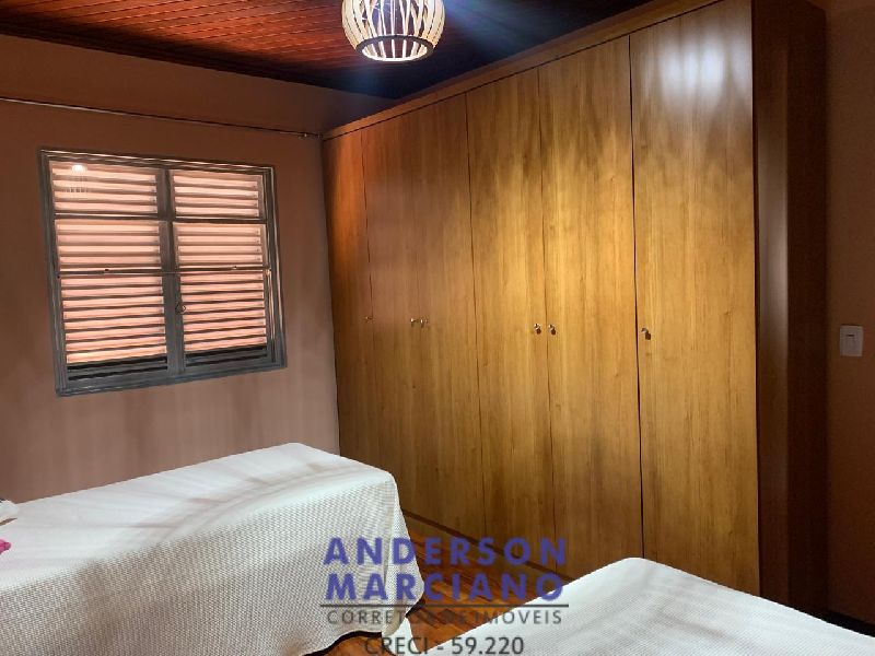 Casa à Venda – Conforto e Espaço em Local Tranquilo