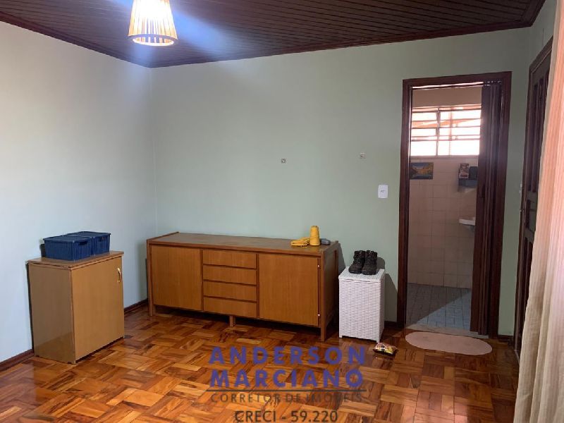 Casa à Venda – Conforto e Espaço em Local Tranquilo