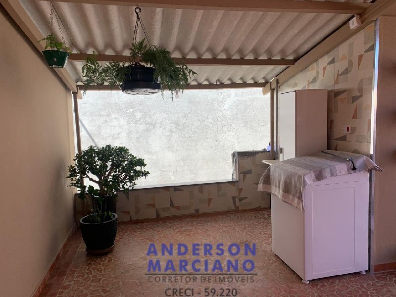 Casa à Venda – Conforto e Espaço em Local Tranquilo