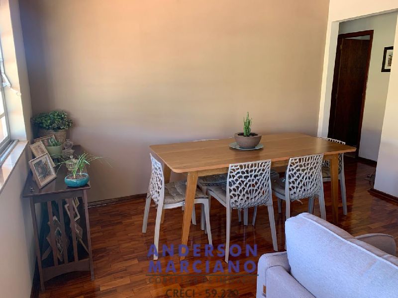 Casa à Venda – Conforto e Espaço em Local Tranquilo
