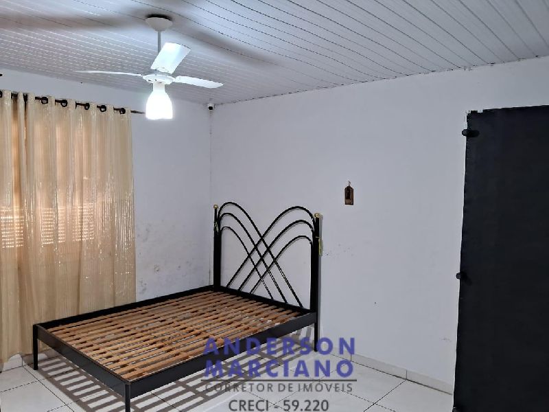 Casa à Venda – Localização Central