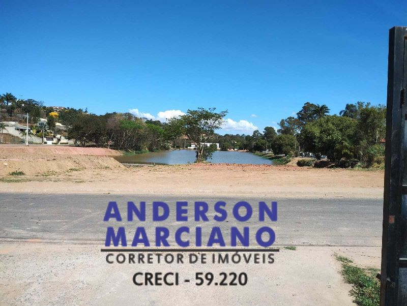 Chácara à Venda em Serra Negra – Frente ao Lago (Bairro das Posses / Jardim do Lago)