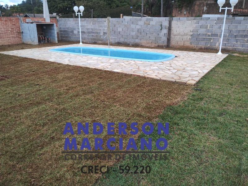 Chácara à Venda em Serra Negra – Frente ao Lago (Bairro das Posses / Jardim do Lago)