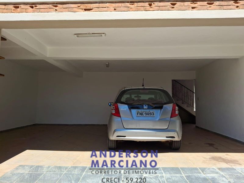 Casa à Venda em Serra Negra – Totalmente Mobiliada