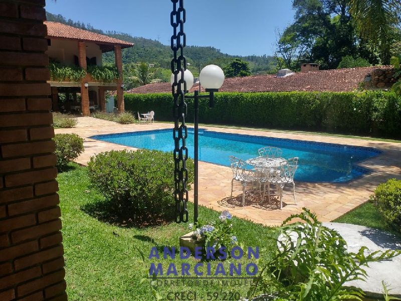 Lindíssima Chácara à Venda – Serra Negra / Lindóia