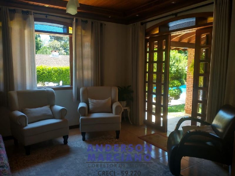 Lindíssima Chácara à Venda – Serra Negra / Lindóia