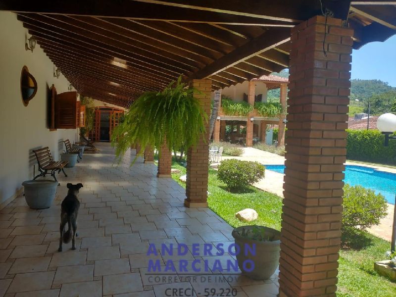 Lindíssima Chácara à Venda – Serra Negra / Lindóia