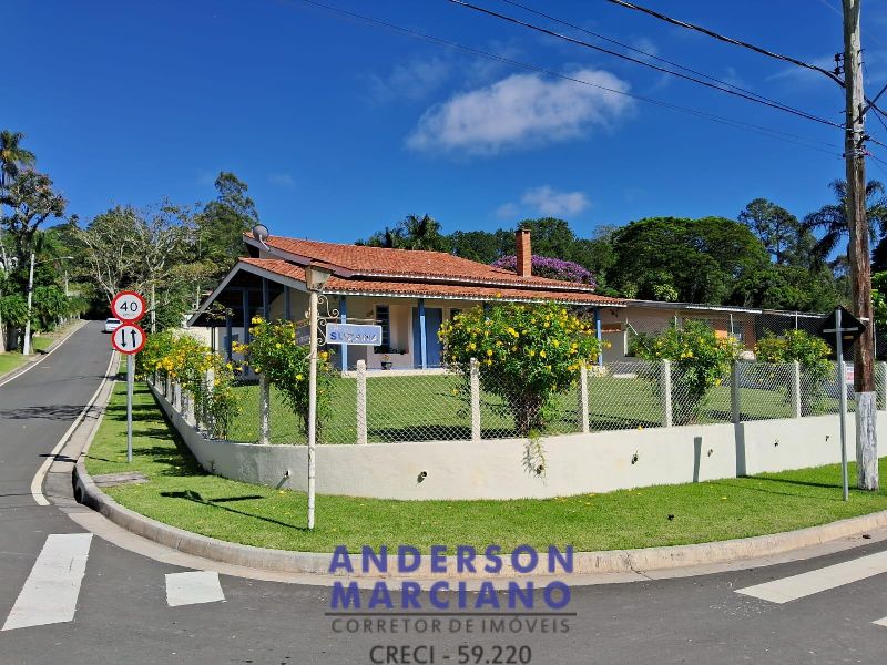 Linda Chácara à Venda – Serra Negra