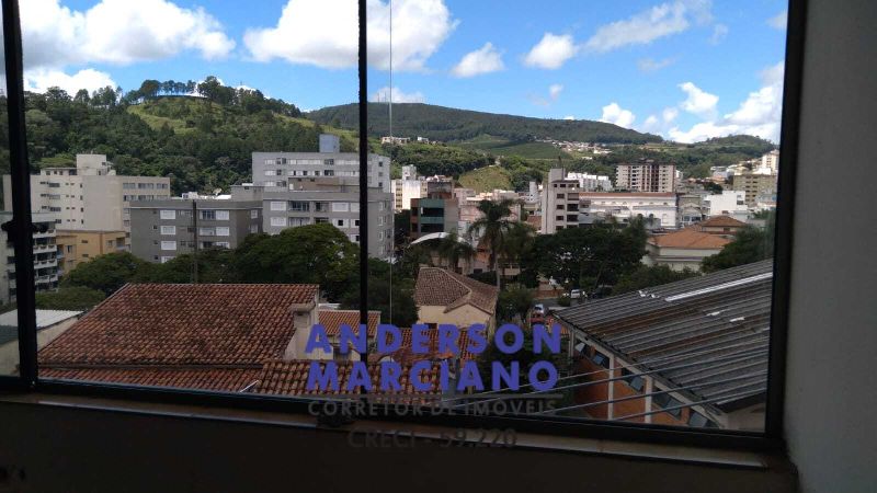 APARTAMENTO CENTRAL COM EXCELENTE VISTA