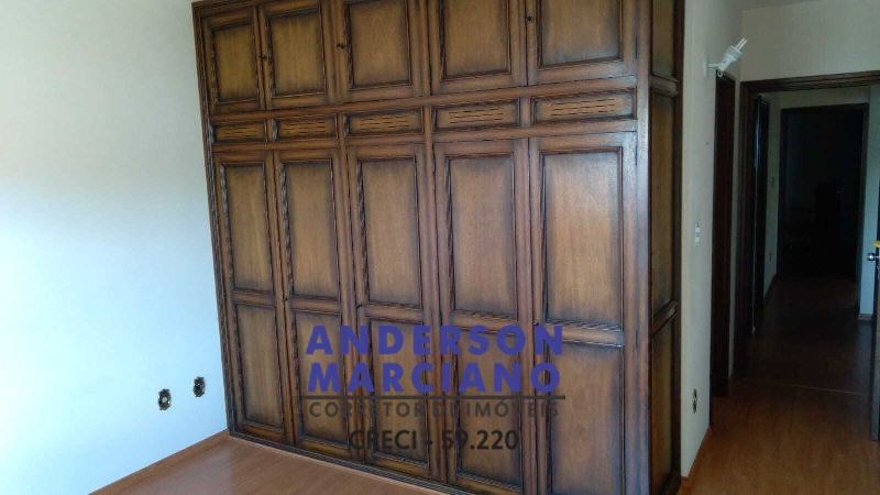 APARTAMENTO CENTRAL COM EXCELENTE VISTA