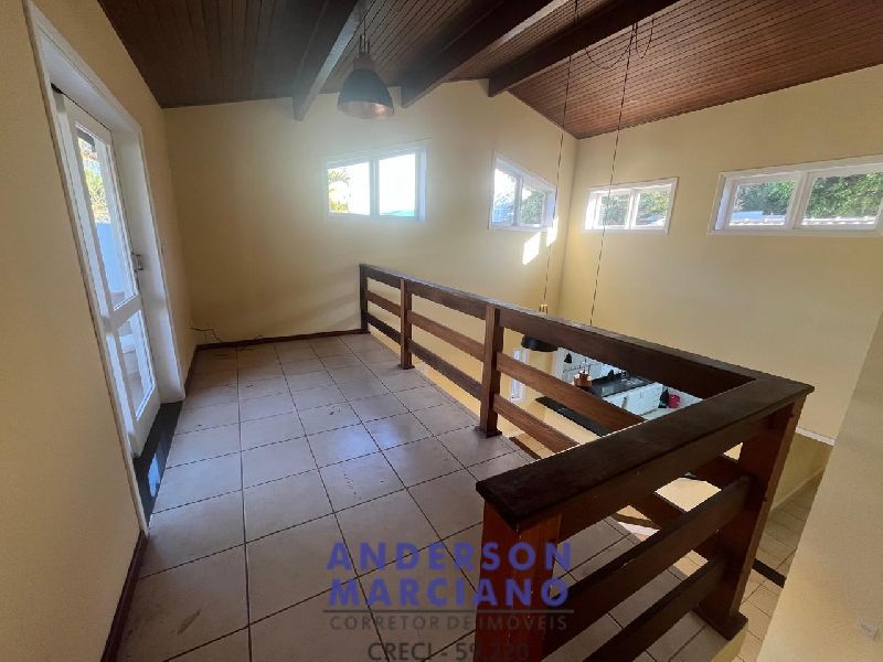 Casa Nova à Venda – Bairro Nobre com Vista para as Montanhas