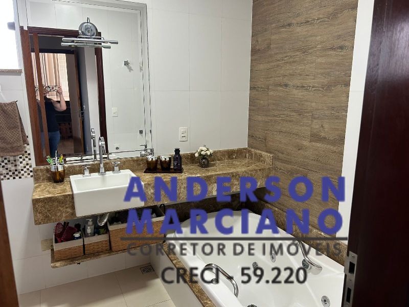 Casa à Venda – Estância Suíça