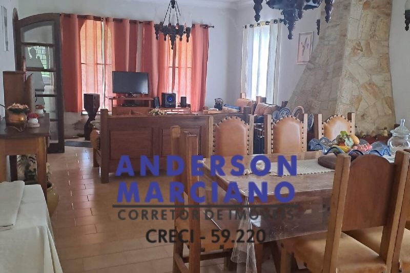 Casa à Venda – Vila Paulista | Porteira Fechada