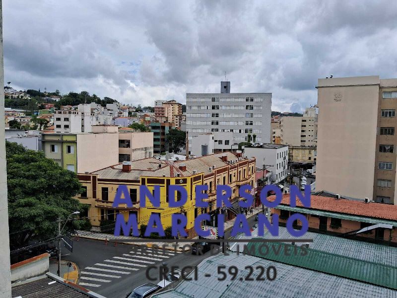 Apartamento à Venda – Centro | Em frente à Igreja Matriz