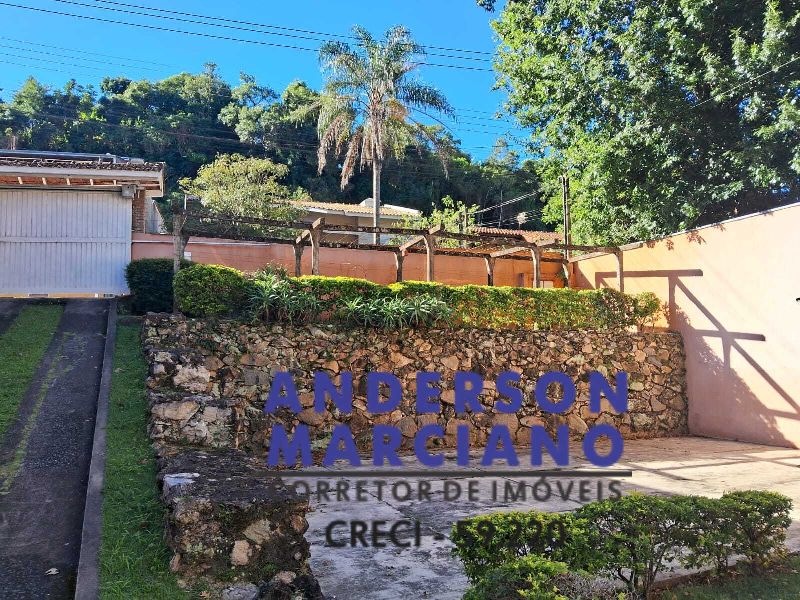 Casa à Venda – Região Central