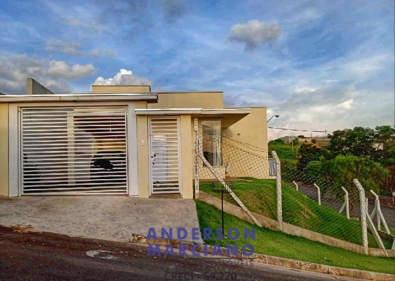 Casa à venda em Serra Negra – Linda vista para as montanhas