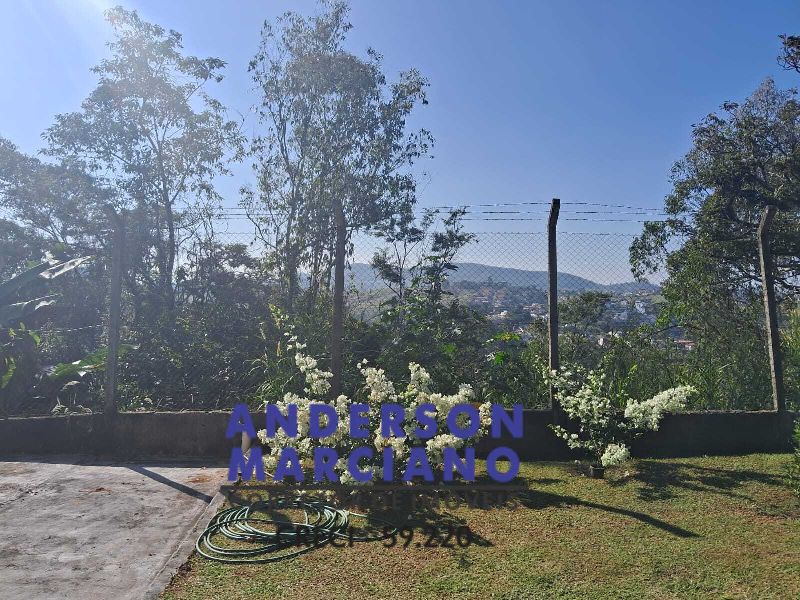 Lindíssima Chácara à Venda – Região de Alto Valor Imobiliário
