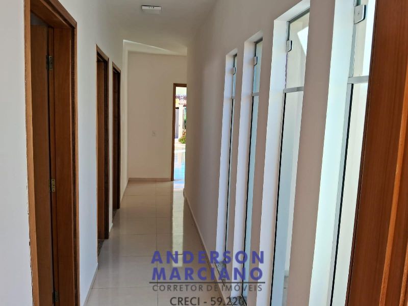 Belíssima Residência à Venda – Região Nobre de Serra Negra