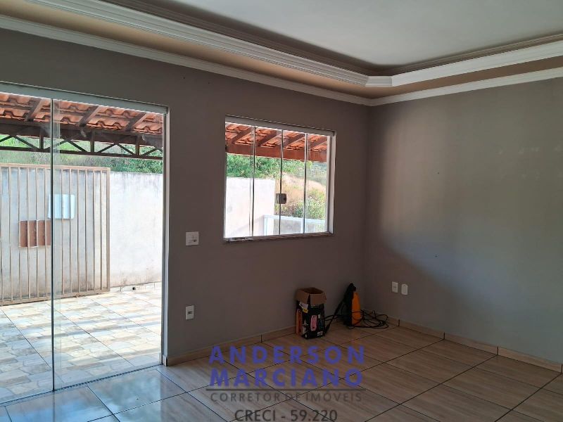 Casa à Venda – Próxima ao Centro de Serra Negra
