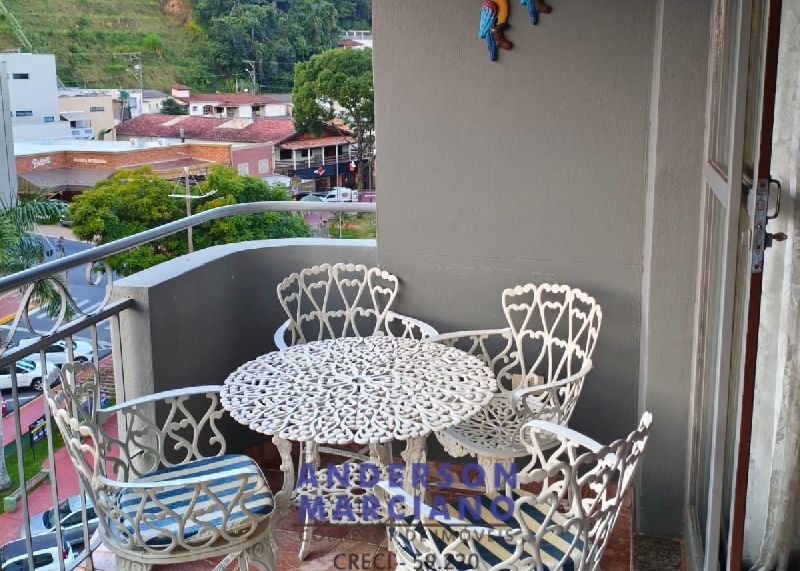 Apartamento Amplo à Venda – Localização Central