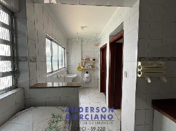 Apartamento central 2 dormitórios (1 suíte)