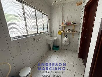 Apartamento central 2 dormitórios (1 suíte)