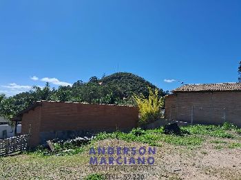 Oportunidade Única em Serra Negra – Pousada com Estrutura Completa e Vista Inesquecível