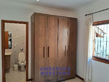 Belíssima residência com alto padrão de acabamento!
