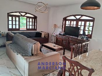 Belíssima residência com alto padrão de acabamento!