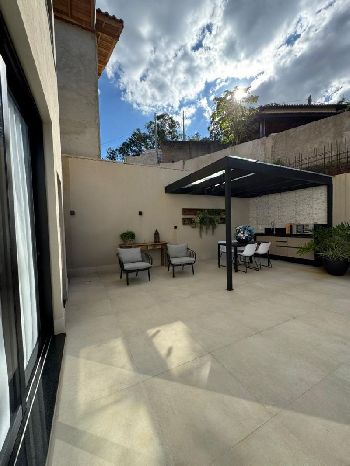 Casas em Condomínio Fechado com Infraestrutura Completa e Lazer