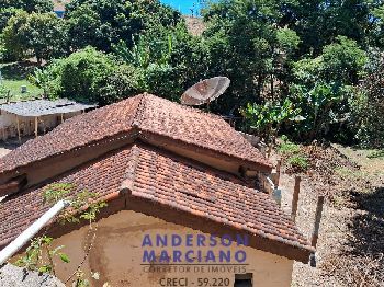 Negócio e Oportunidade – Terreno com 3 casas no Bairro Alto das Palmeiras – Serra Negra/SP