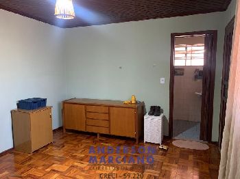 Casa à Venda – Conforto e Espaço em Local Tranquilo
