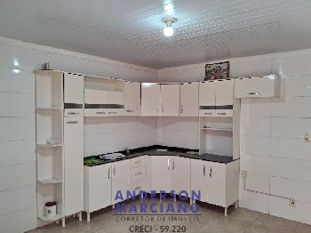 Casa à Venda – Localização Central