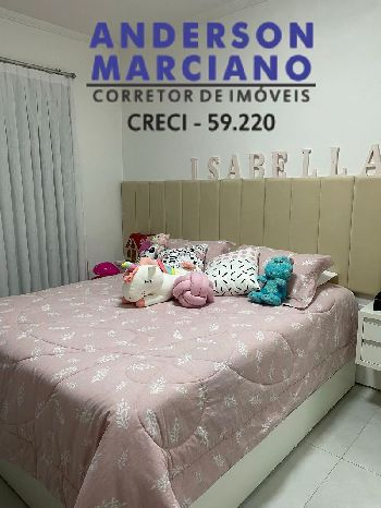 Casa à Venda – Porteira Fechada (apenas bens pessoais serão retirados)