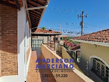 Belíssima Casa à Venda em Serra Negra – Perto do Centro