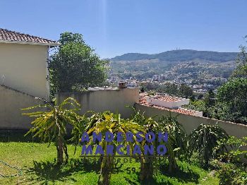 Belíssima Casa à Venda em Serra Negra – Perto do Centro