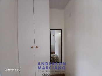 Kitnet Central à Venda – Totalmente Reformada