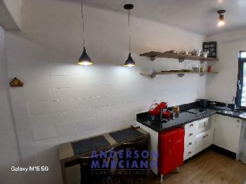 Kitnet Central à Venda – Totalmente Reformada