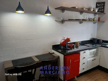 Kitnet Central à Venda – Totalmente Reformada