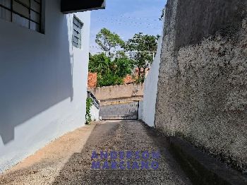 Prédio Residencial e Comercial à Venda – Bairro Refúgio da Serra