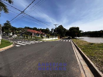 Linda Chácara à Venda – Serra Negra