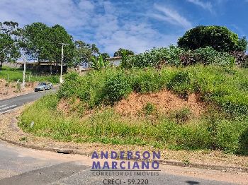 Belíssimo Terreno à Venda