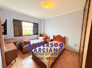 Apartamento à Venda – Região Central | Amplo e Confortável